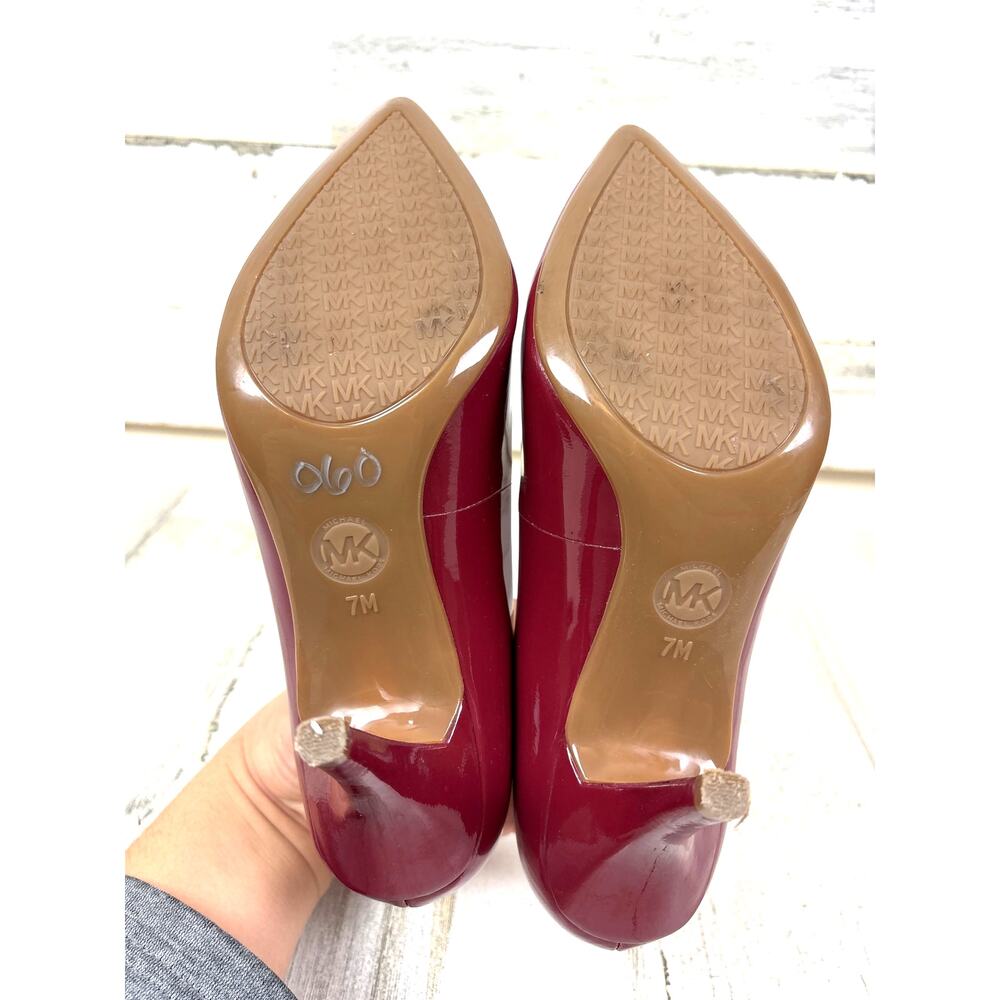 Michael Kors Womens 7 Cherry Red Flex Patent Leather Dress Pumps Workwear NEW - Picture 6 of 7